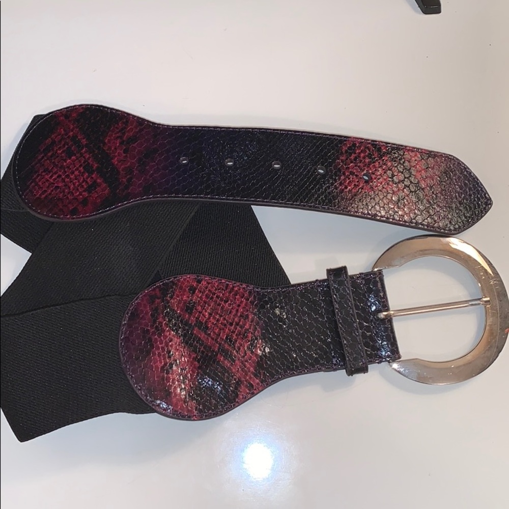 Multi color belt